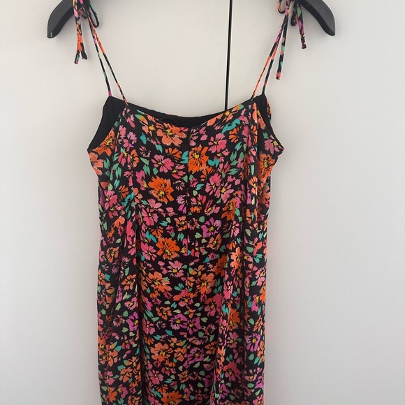 Tigerlily mini dress women’s size 10 - Picture 3 of 3